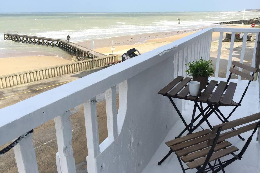 גראנדקמפ-מייס Appartement Front Mer Proche Omaha & Utah Beach - 1 מראה חיצוני תמונה