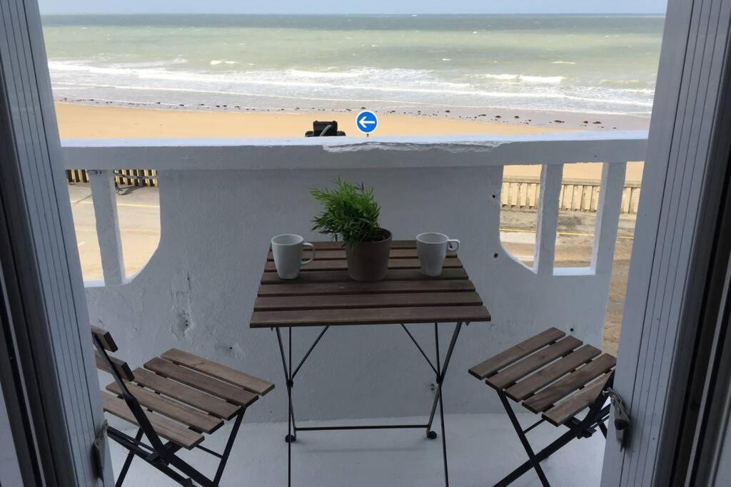 גראנדקמפ-מייס Appartement Front Mer Proche Omaha & Utah Beach - 1 מראה חיצוני תמונה